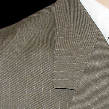 Super 100’s Wool Mens Quality Pinstripe Suit 43S | DressThatMan